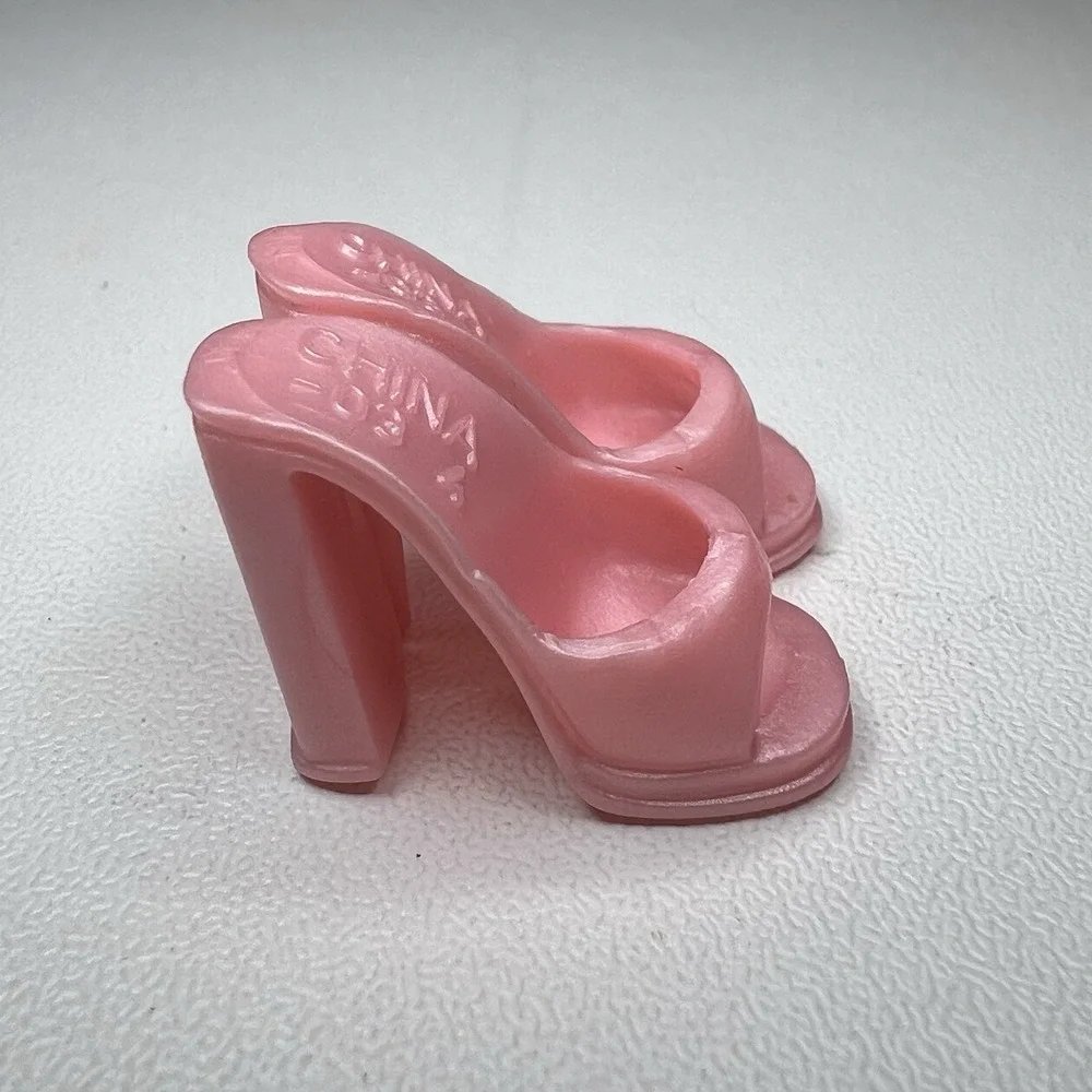 Vintage Barbie‎ Mattel Pearlescent Pink Open-Toe Slip-On Shoes